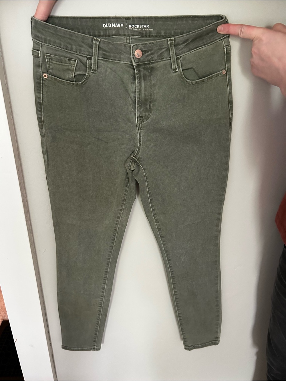 Old Navy Rockstar High-Rise Skinny Jeans in Olive